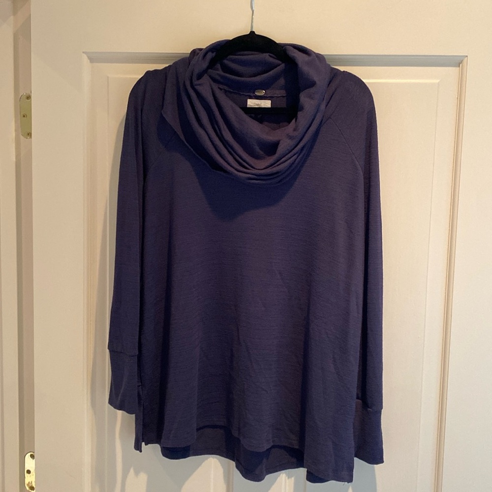 Cupio cowl neck top large